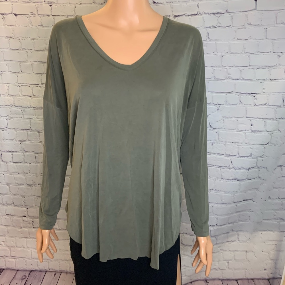 Lush Nordstrom size small comfy Oversized Olive Green Long Sleeve Soft blouse